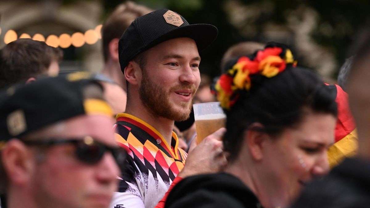 Größtes Public Viewing in Braunschweig Über 50 schöne Bilder