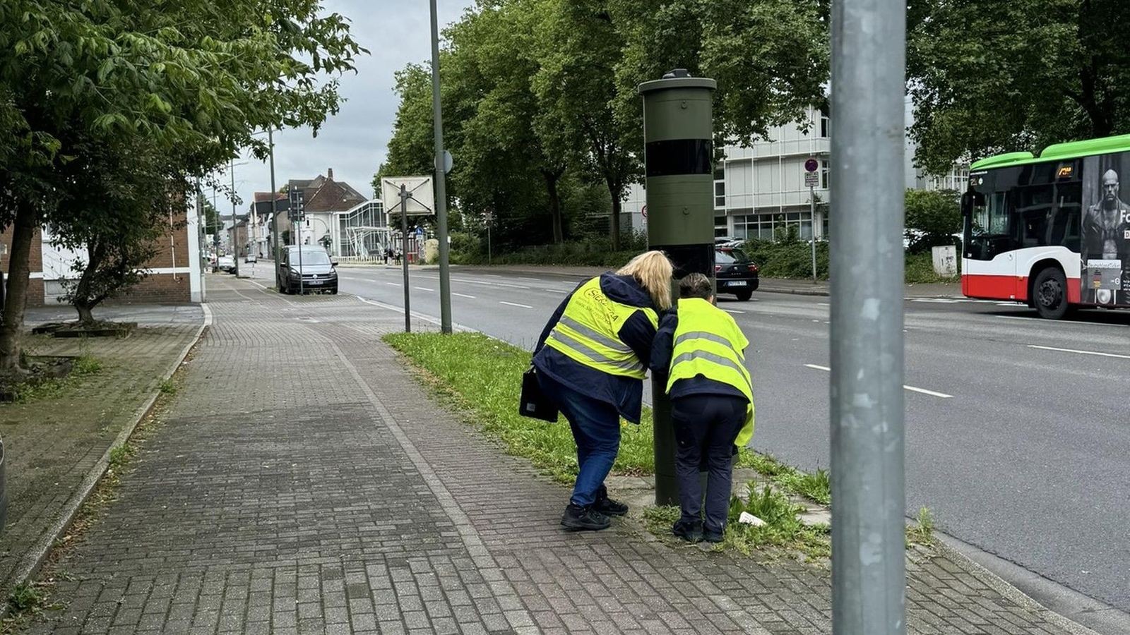 Anlage-defekt-Viele-Autofahrer-f-lschlicherweise-geblitzt