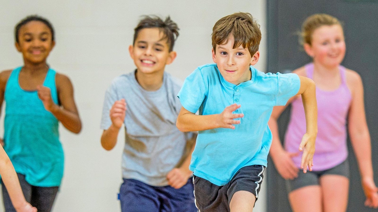 Rennen-und-Springen-Warum-Kinder-viel-Bewegung-brauchen