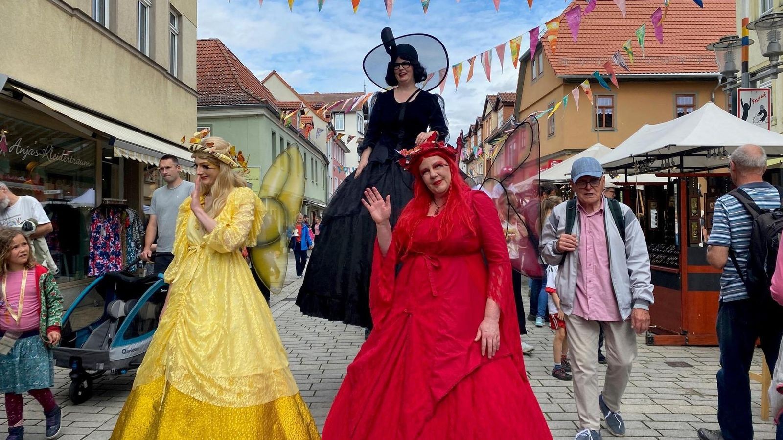 Neuer-Tag-neues-Gl-ck-Der-Ticker-zum-Rudolstadt-Festival