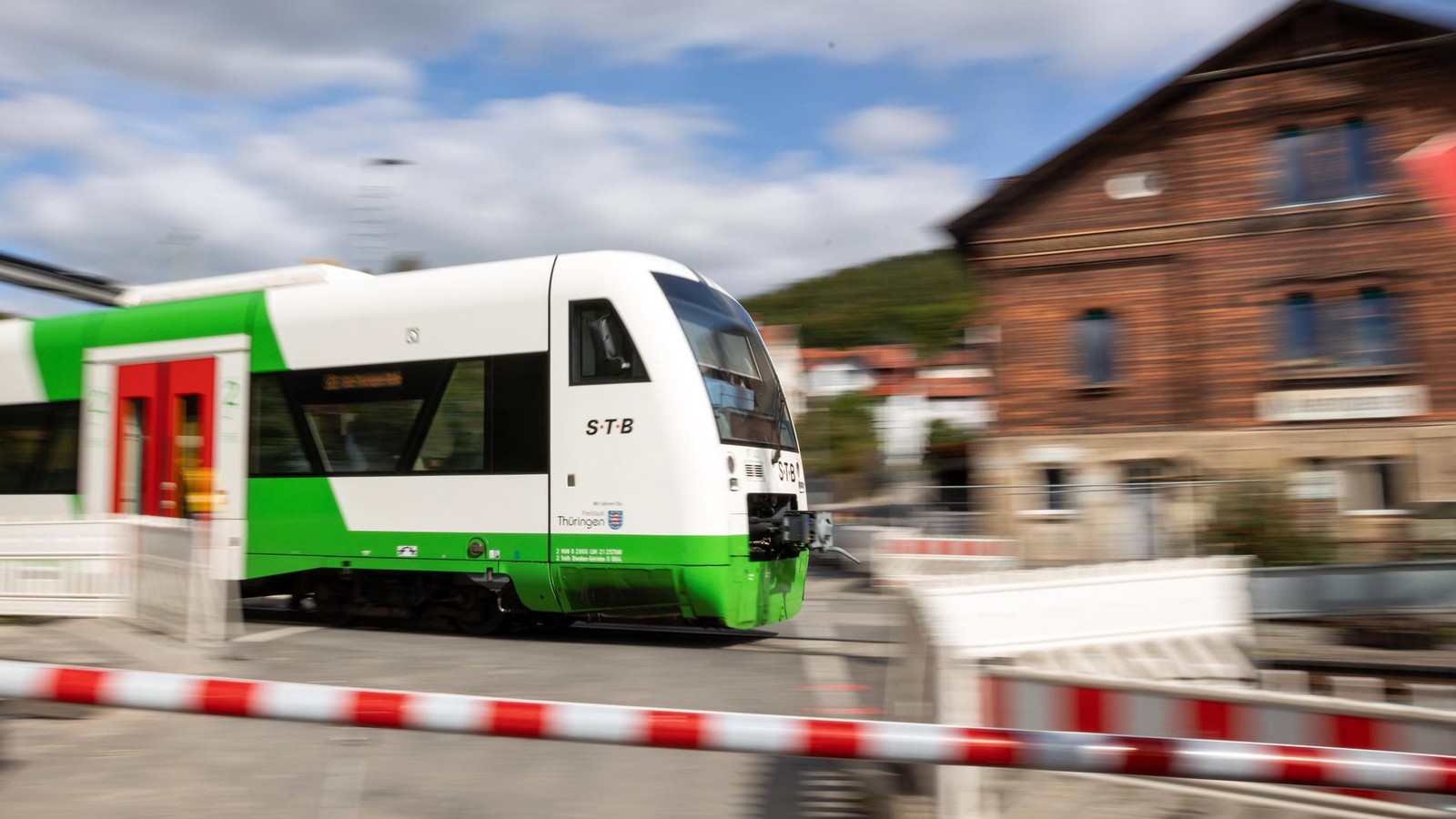 Fahrplanwechsel-Wie-aus-einer-Minute-Verz-gerung-eine-Stunde-Wartezeit-wird