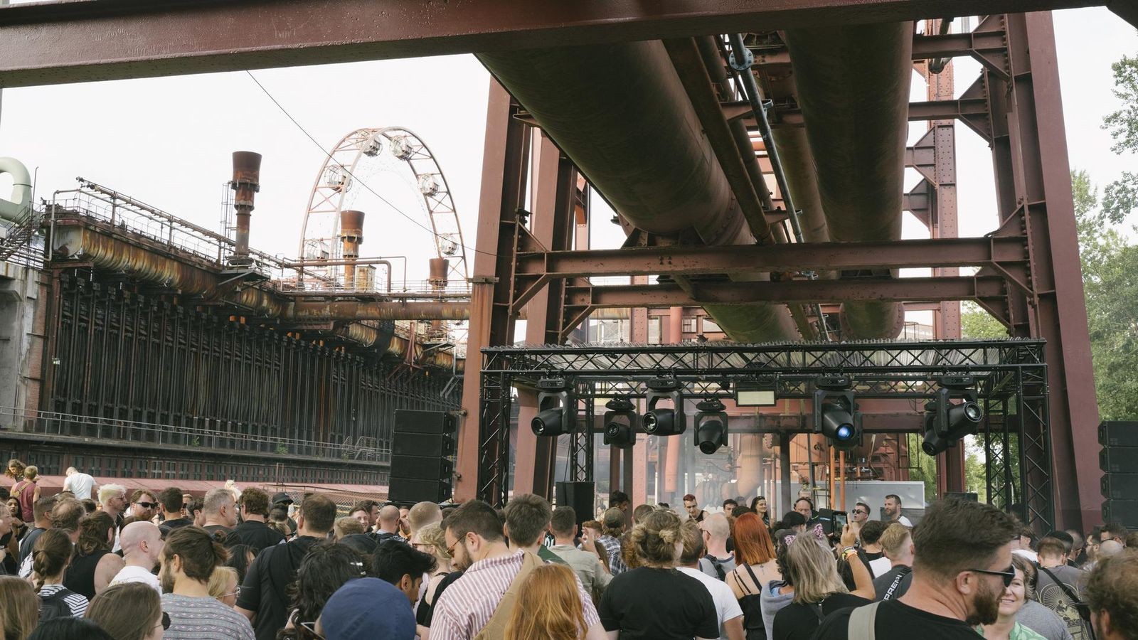 Stone-Techno-Festival-M-ssen-elektronische-Musik-st-rken-