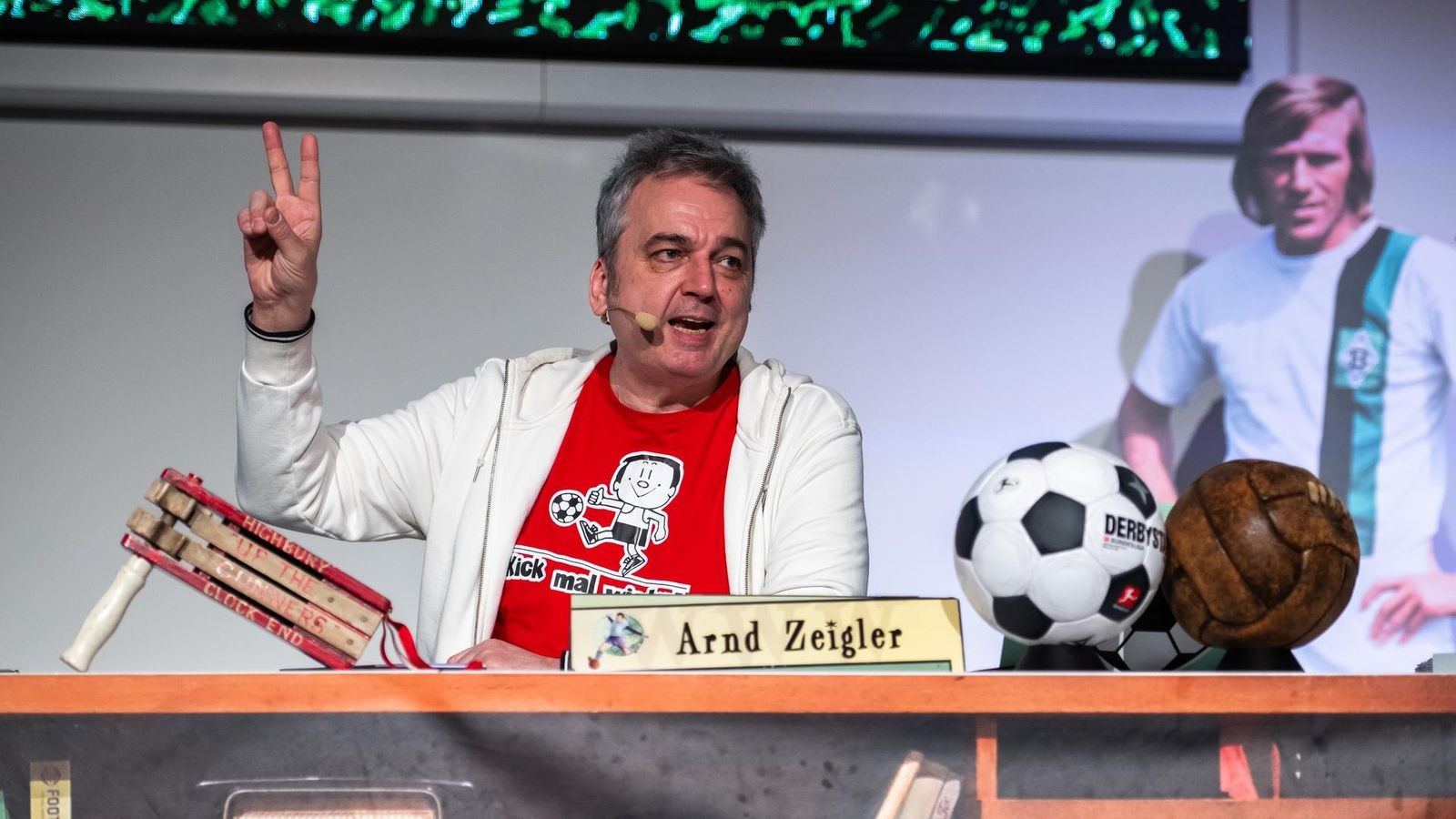 Kuriosit-ten-des-Fu-balls-Arnd-Zeigler-kommt-wieder-nach-Erfurt