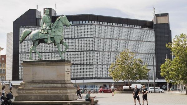 Neuplanung von Schlossplatz und Horten in Braunschweig: Sechs Ideen liegen vor