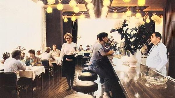 Eisdielen in Erfurt: So schön waren die Eisbars an Anger, Domplatz und Moskauer Platz in der DDR