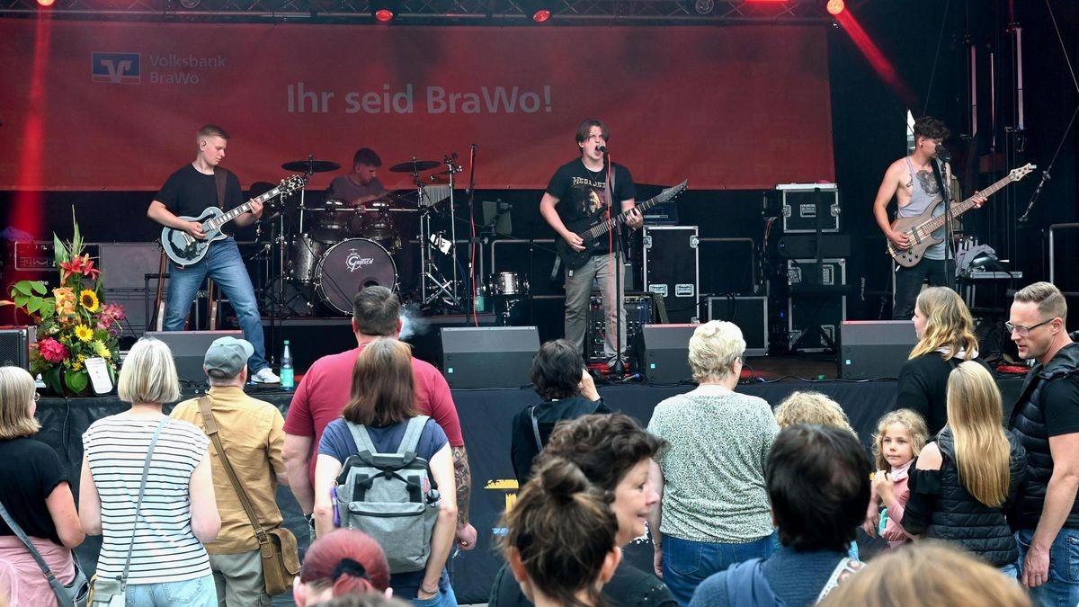 Eberfest Vorsfelde am Samstag
