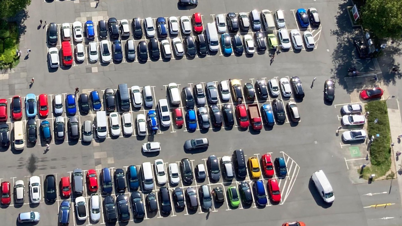 Idee-f-r-Pr-mie-Klimabeirat-und-gr-ne-Dezernentin-wollen-mehr-Autos-in-Jena-abschaffen