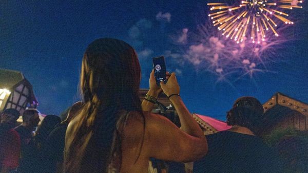 WAZ live: Eröffnungsfeuerwerk der Cranger Kirmes Livestream