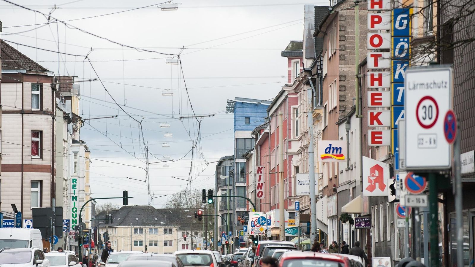 Auf der Steeler Straße in Richtung Stadtmitte wird es eng