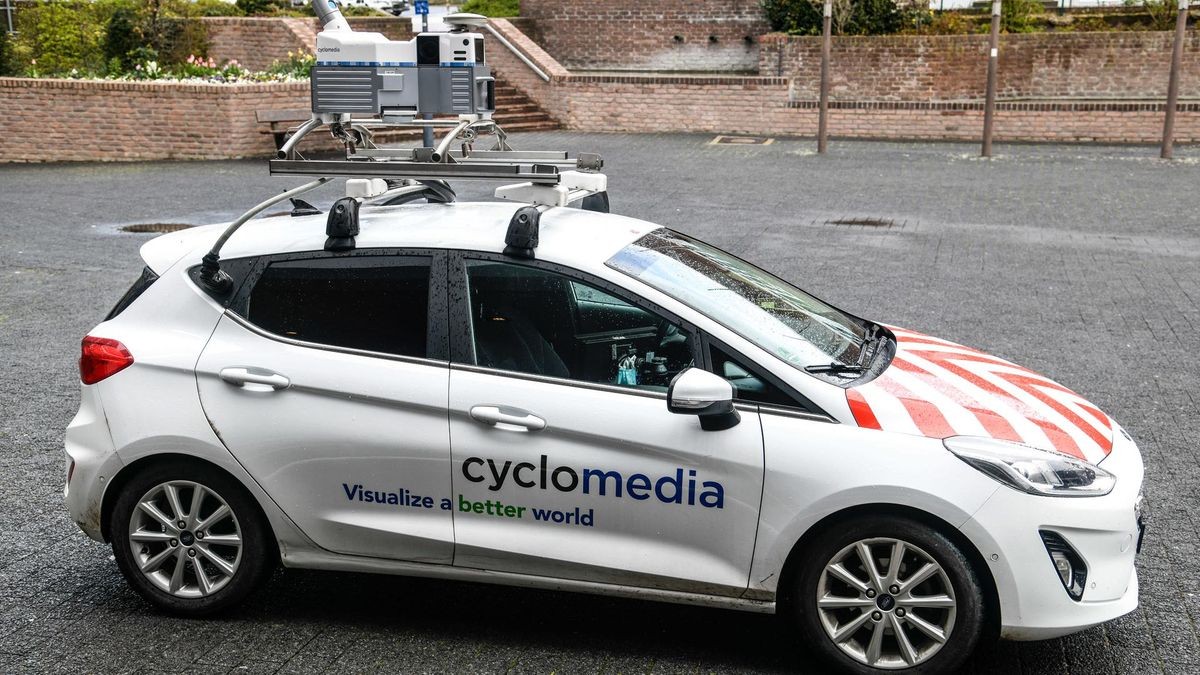 So sehen die Kamera-Autos der niederländischen Firma „Cyclomedia“ aus, die in diesen Wochen durch ganz Oberhausen fahren. 