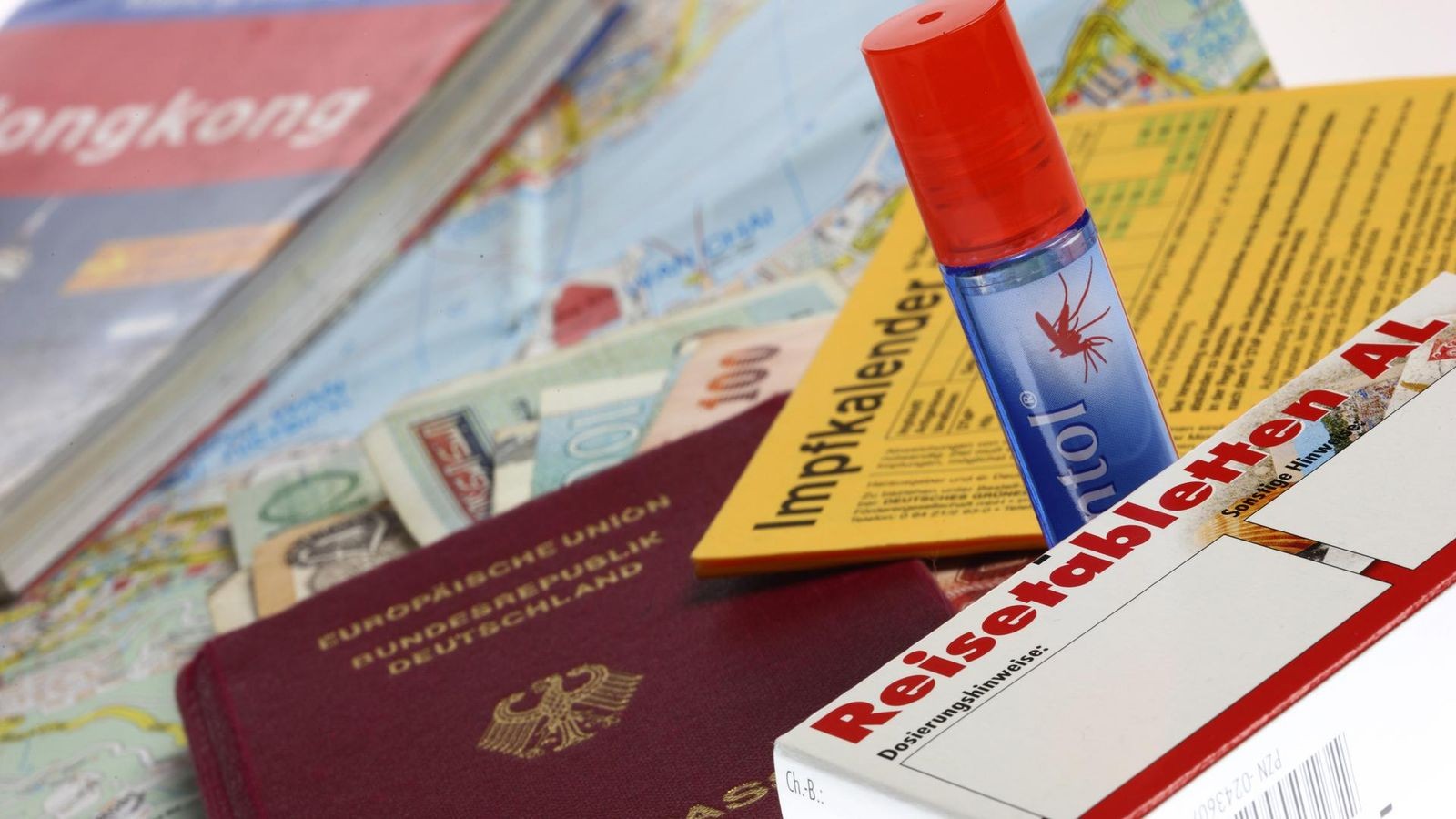 Familienurlaub-Das-darf-in-der-Reiseapotheke-nicht-fehlen
