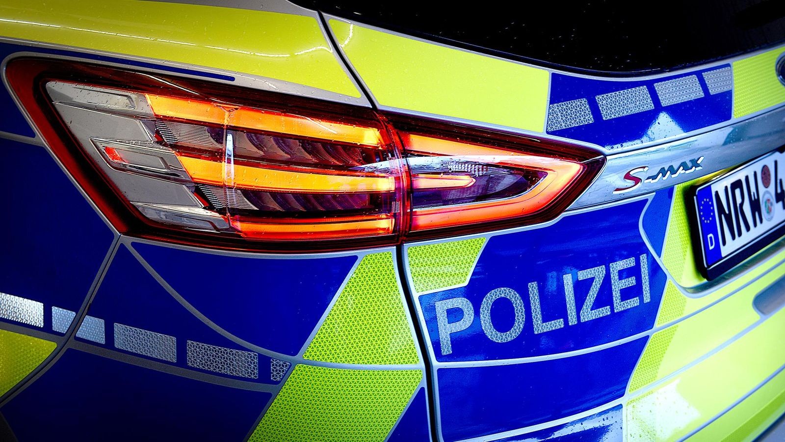Fahrsch-ler-in-Hagen-w-rgt-Auto-ab-dann-scheppert-es