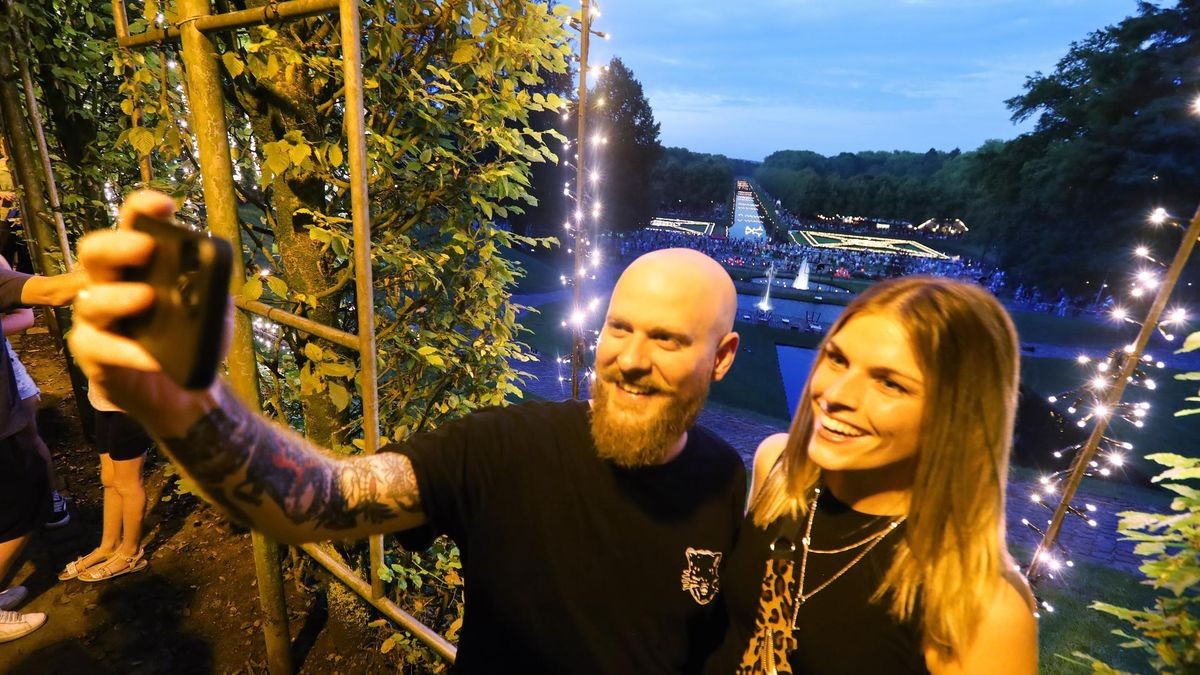 Kleve verabschiedet einmal mehr den Sommer mit einem Lichterfest im Forstgarten.