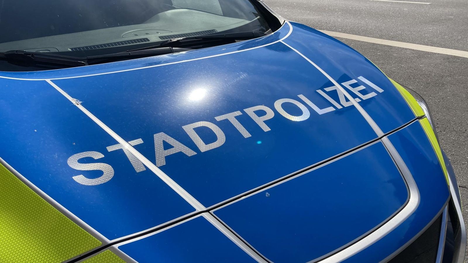 Wie-Polizeiwagen-Neues-Design-f-r-Oberhausener-KOD-Autos