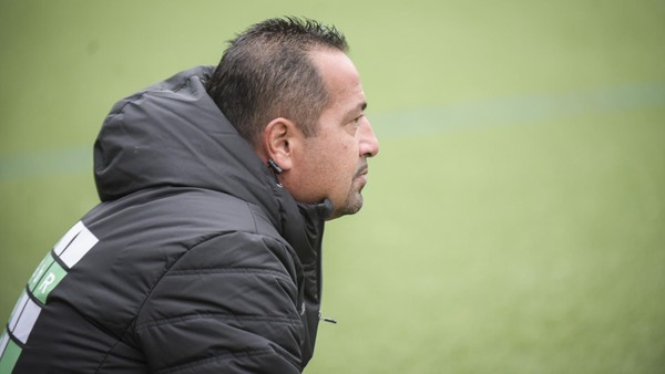 Vier Vereine in einem Jahr: So überschlugen sich die Ereignisse für diesen Trainer