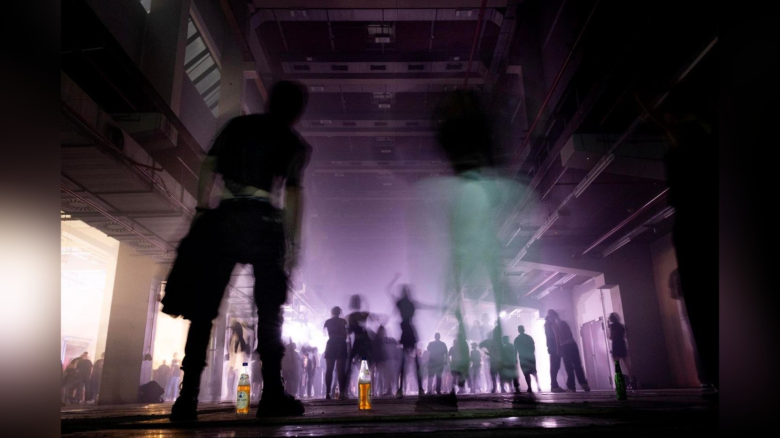 Th-ringer-Techno-Ikone-trifft-Szenegigant-beim-letzte-Warehouse-Rave-