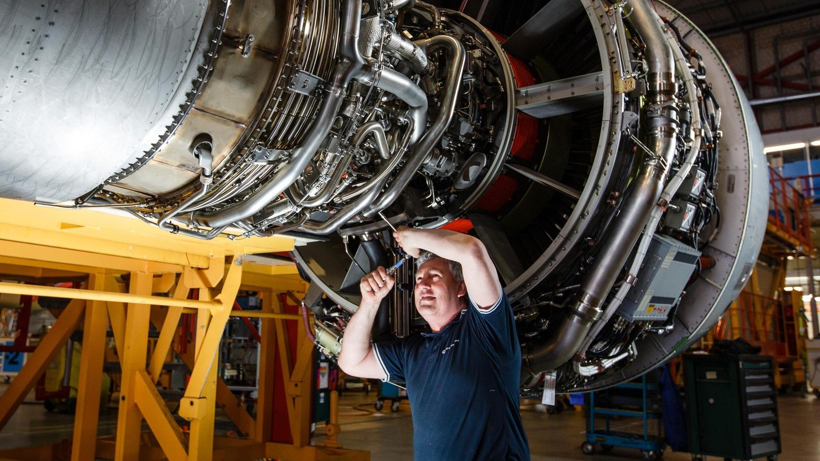 Haspa-Airbus-oder-Otto-Wer-zahlt-das-beste-Gehalt-in-Hamburg-