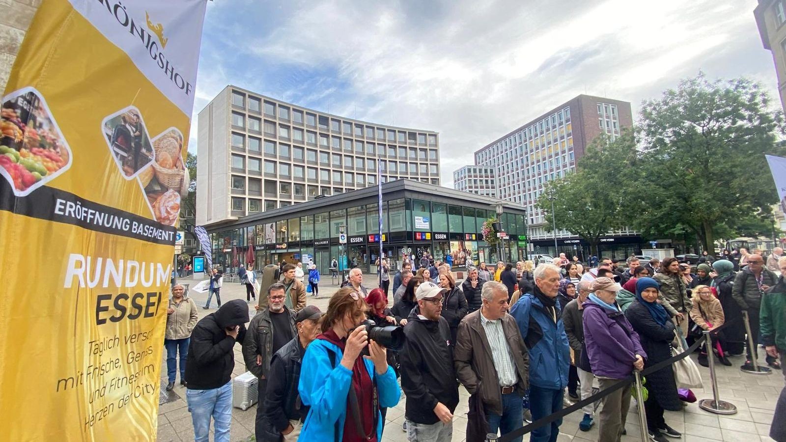 Neuer Königshof in Essen hat pünktlich