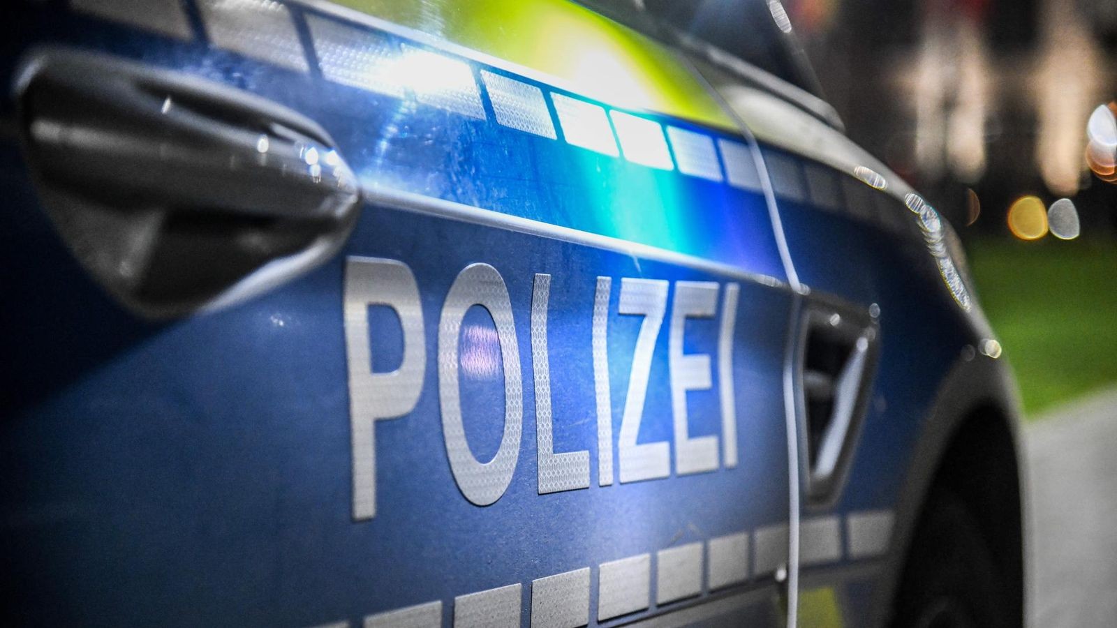 Unfall-bei-Fischelbach-Motorradfahrer-kollidiert-mit-Auto