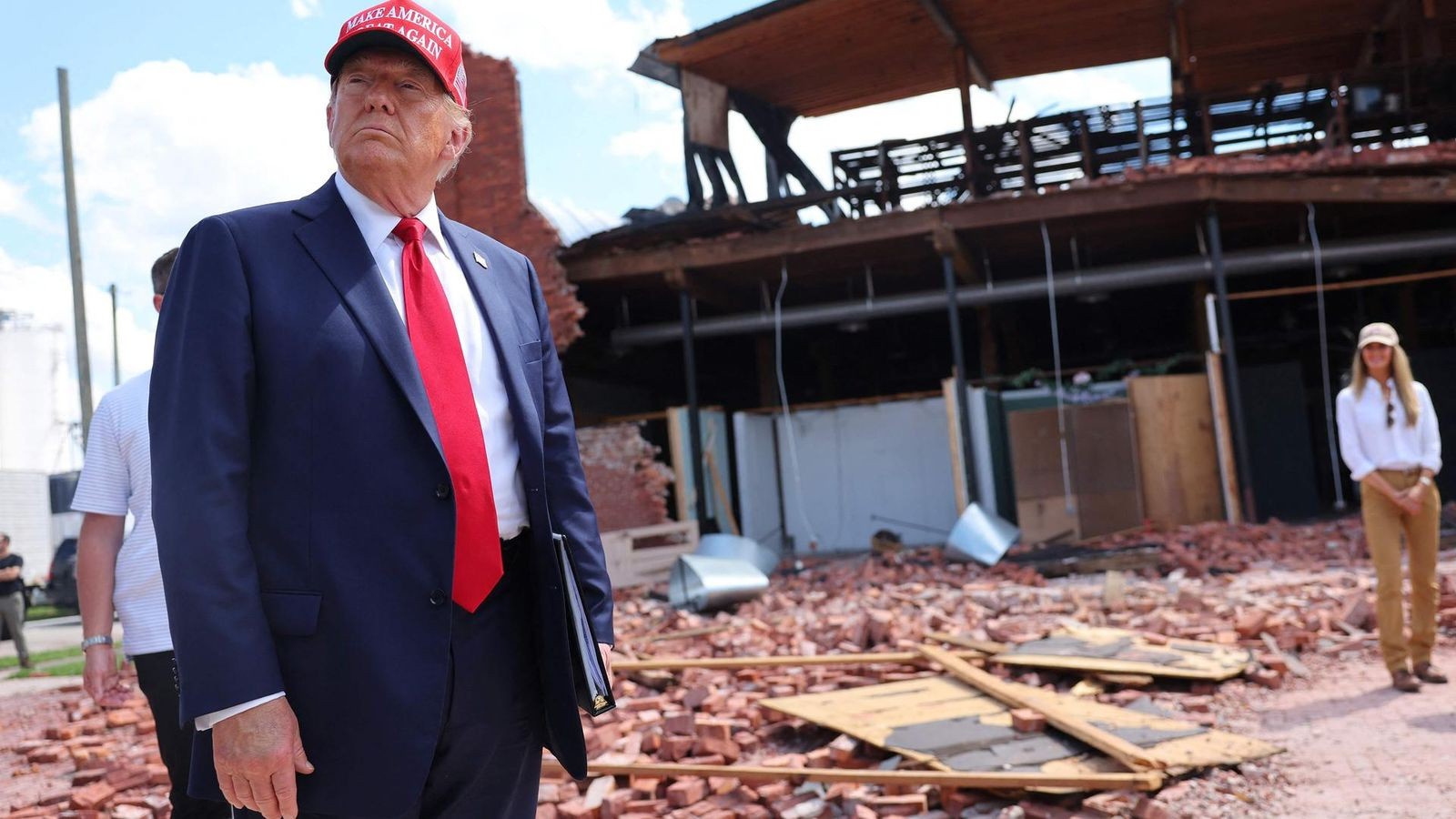 *   Geheime Pläne? Was Hinter Trumps Entscheidung Steckt, Seinen Berater Zu Nominieren. - cc9x8hn