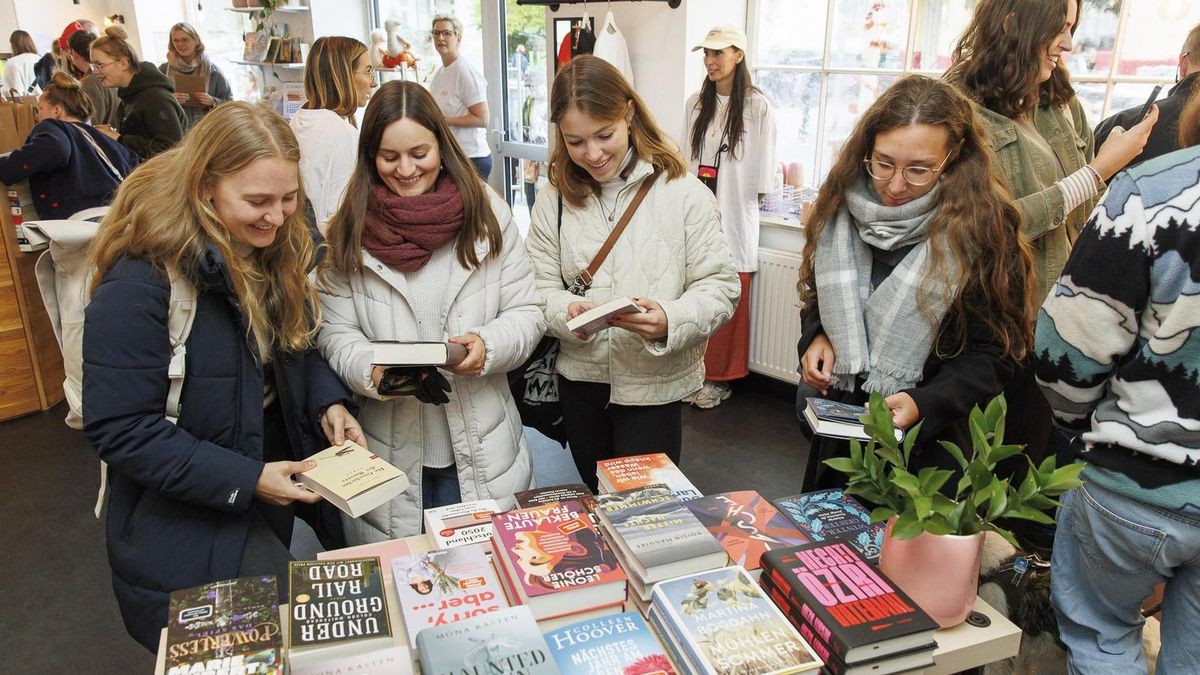 Rezensionen Für Buchcafé Sisu Lou Braunschweig Deshalb pilgern Fans von Louisa Dellert nach Braunschweig