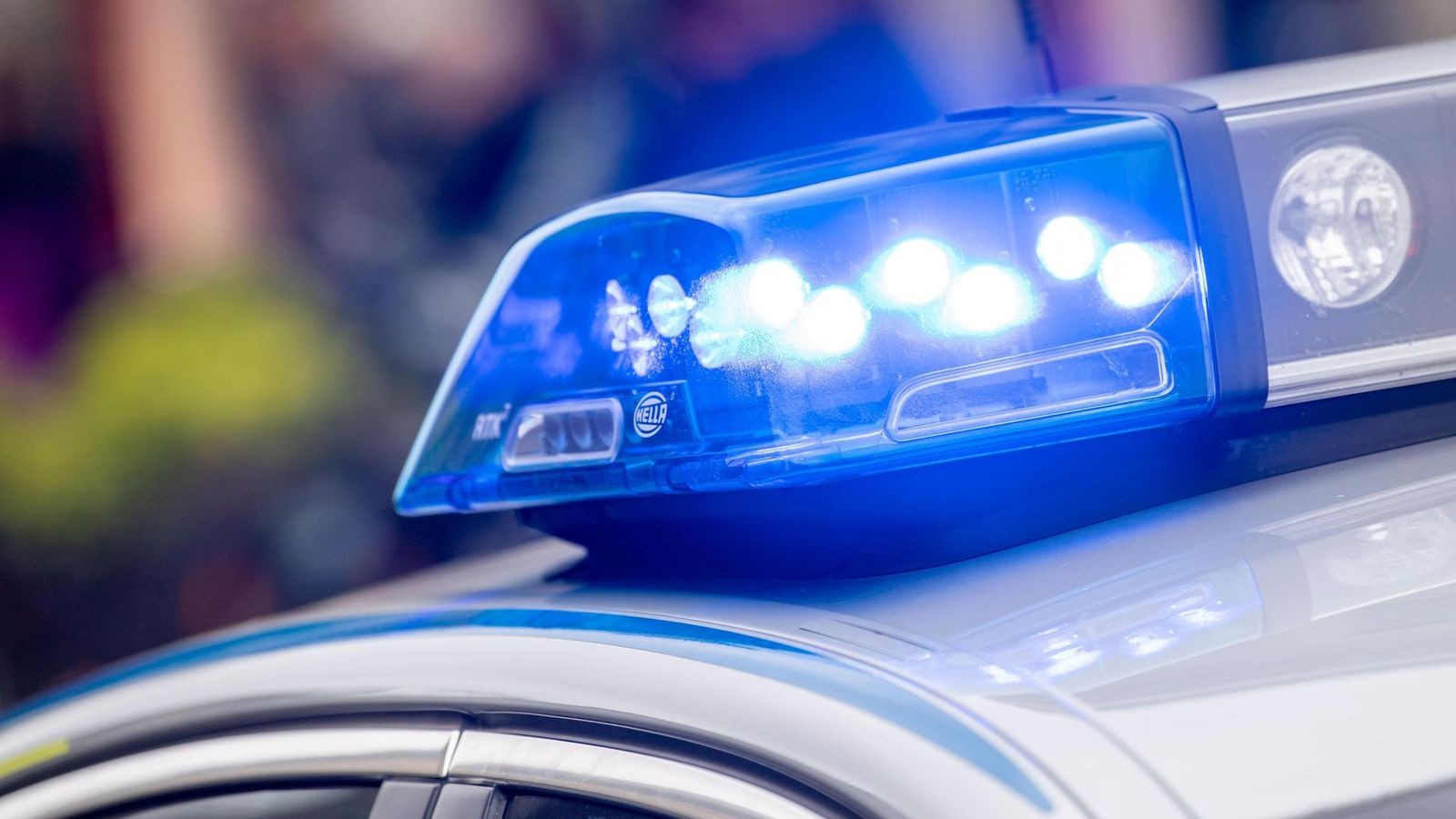 Einsatz-in-M-nchen-Mann-rast-auf-Polizisten-zu-dann-f-llt-ein-Schuss