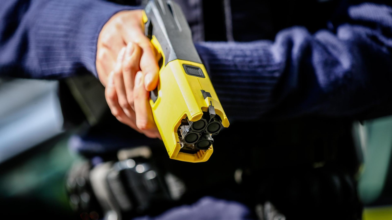 Geburtstagsfeier-eskaliert-in-Essen-Polizei-setzt-Taser-ein-nimmt-Partygast-fest