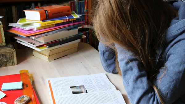 Arbeitsstunden statt Arrest: So hilft Wolfenbüttel den Schulschwänzern