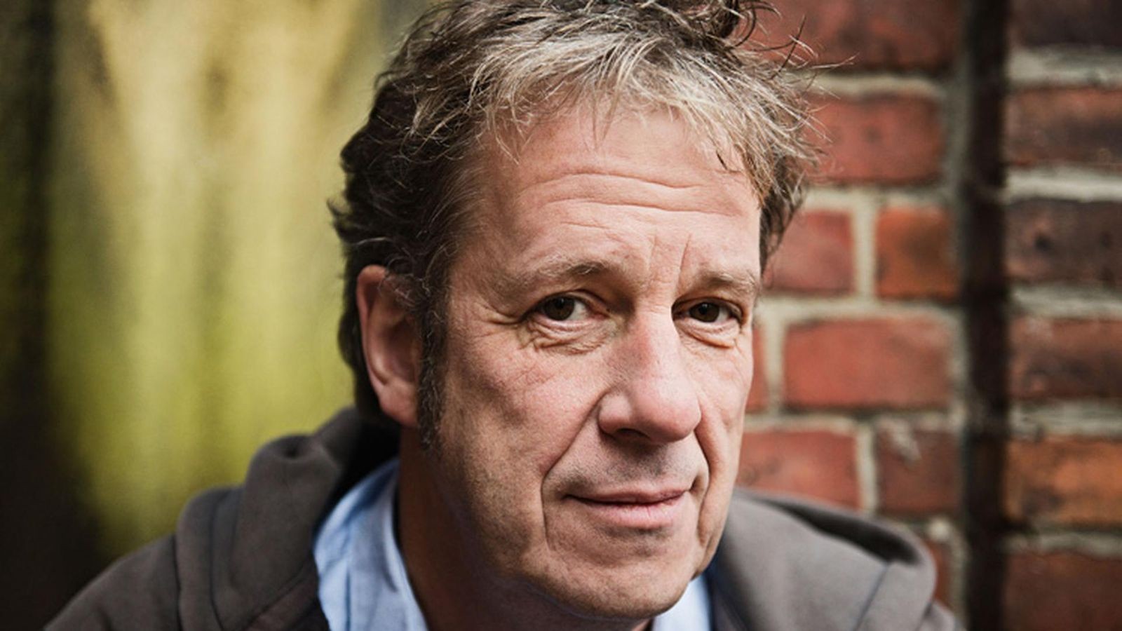 Krimi-Tipp-des-Monats-Matthias-Wittekindts-Hinterm-Deich-