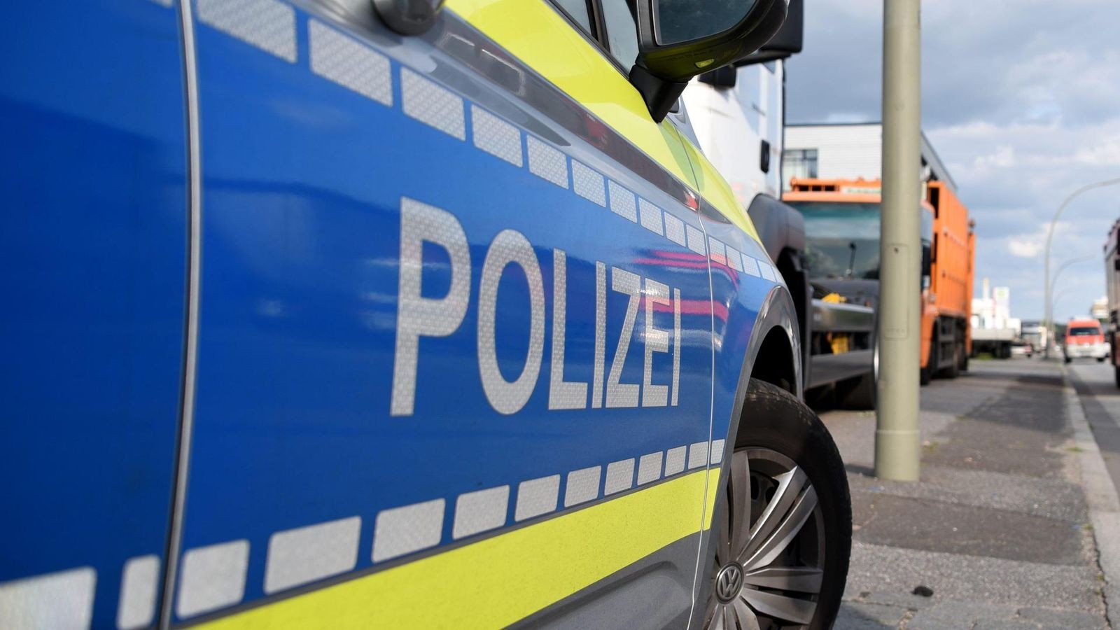 T-dlicher-Unfall-in-Hamburg-Lkw-erfasst-Frau-an-Sievekingsallee