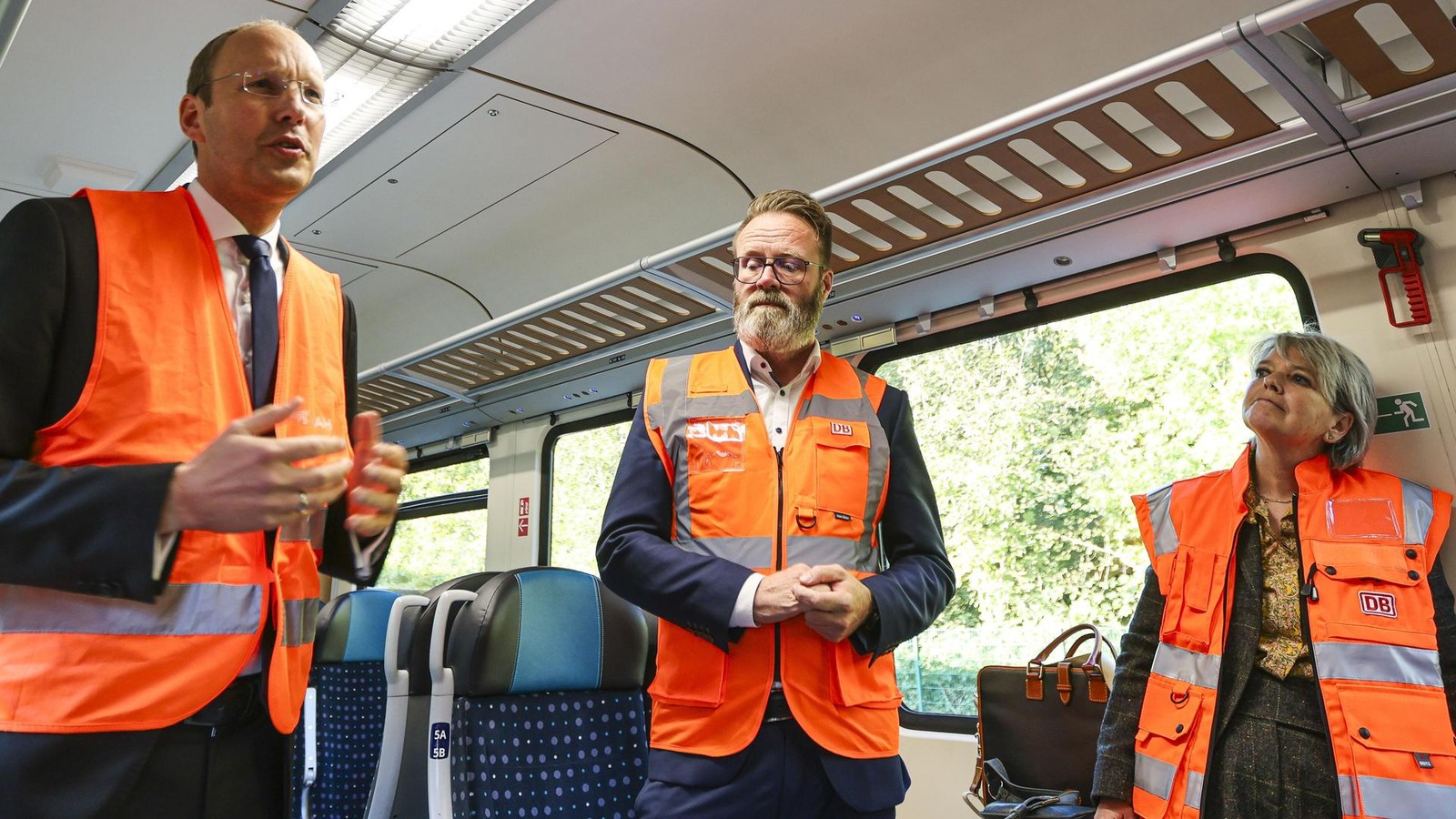 -berraschung-Pendler-Boss-Arne-Beck-verl-sst-Verkehrsverbund-NAH-SH