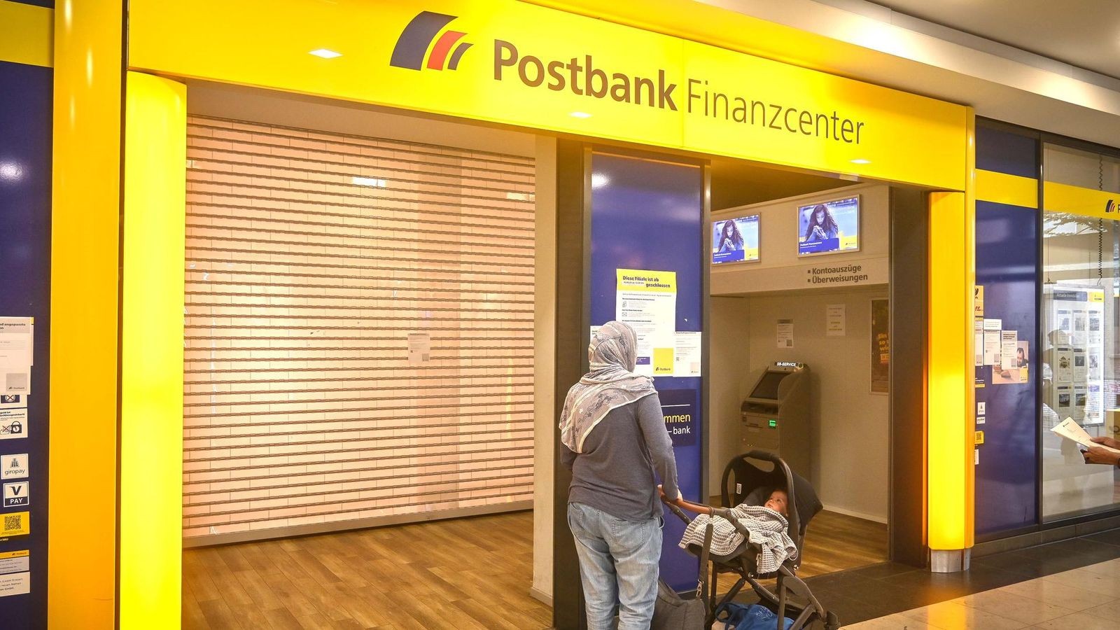 Warum Postbank und Deutsche Bank das Sparbuch abschaffen