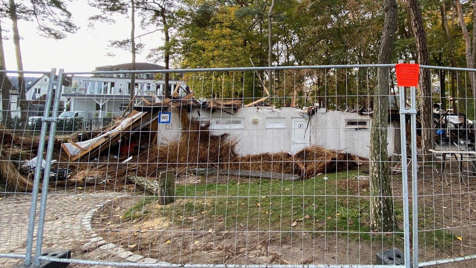 Imbiss in Timmendorfer Strand durch Feuer zerstört