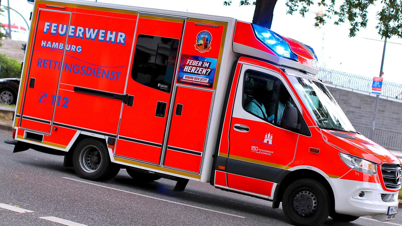 Lkw-Fahrer-verursacht-Unfall-und-k-mmert-sich-nicht-um-verletzte-58-J-hrige