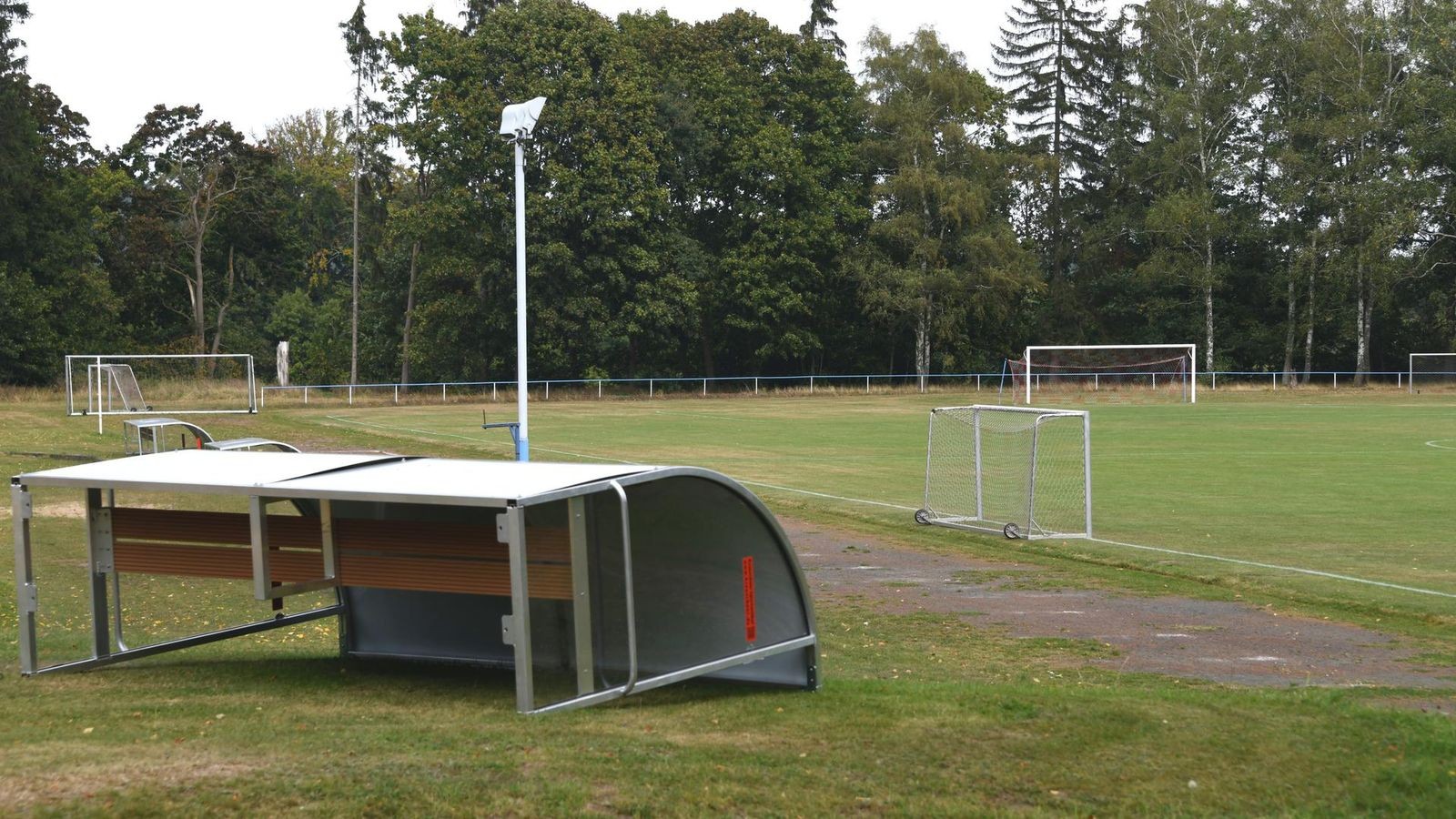 Aufatmen im Kreis Gotha Wie es für diesen Sportplatz weitergeht