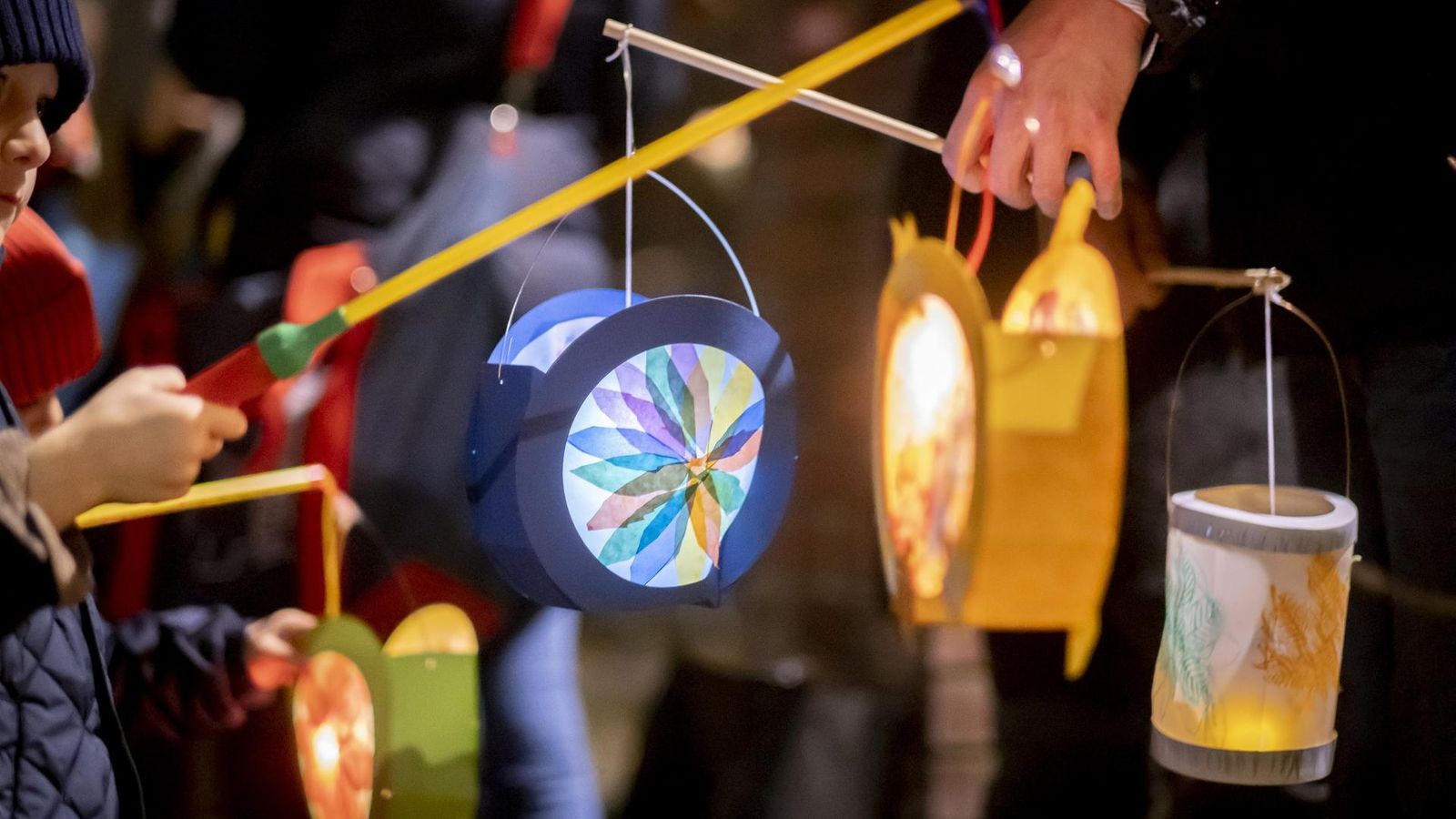 martinsz-ge-2025-die-termine-in-d-sseldorf-in-der-gro-en-stadtteil-bersicht