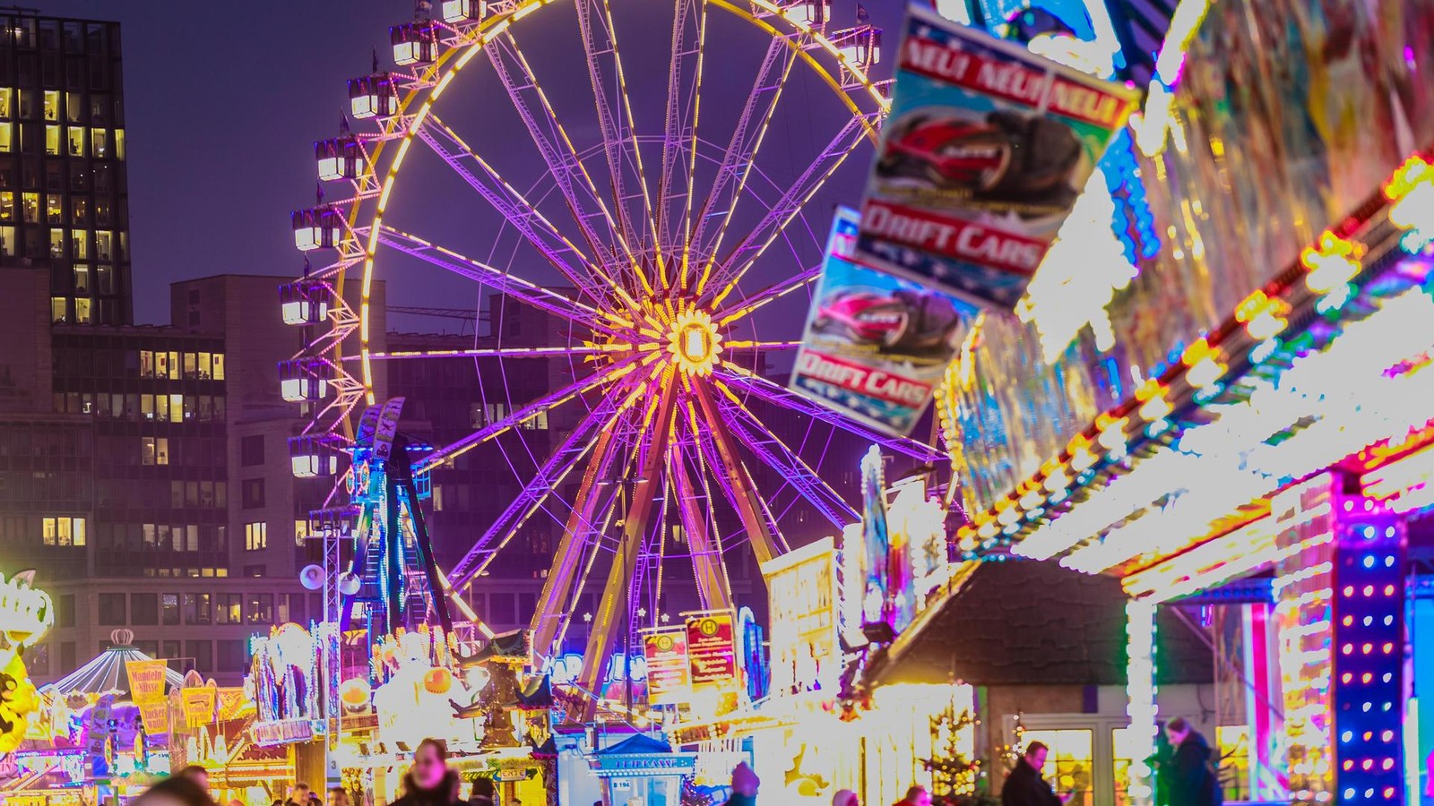 Hamburger-Dom-trotzt-schlechtem-Wetter-und-zieht-eine-Million-Besucher-an