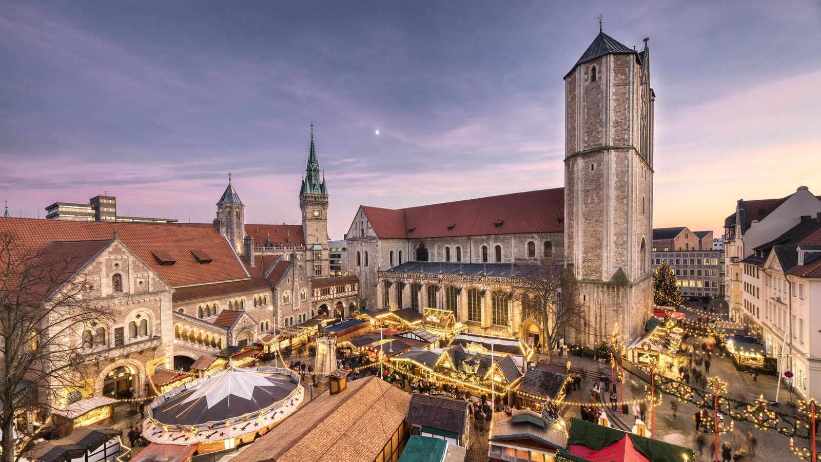 Braunschweiger-Weihnachtsmarkt-f-hrt-zu-Stra-ensperrungen-und-Umleitungen
