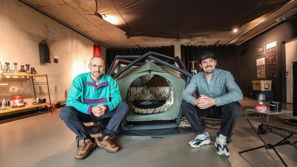 Exklusiv für Tesla: Hamburger entwickeln Zelt für Cybertruck