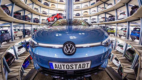 VW-Absatz im November: Der ID.7 setzt seinen Siegeszug fort