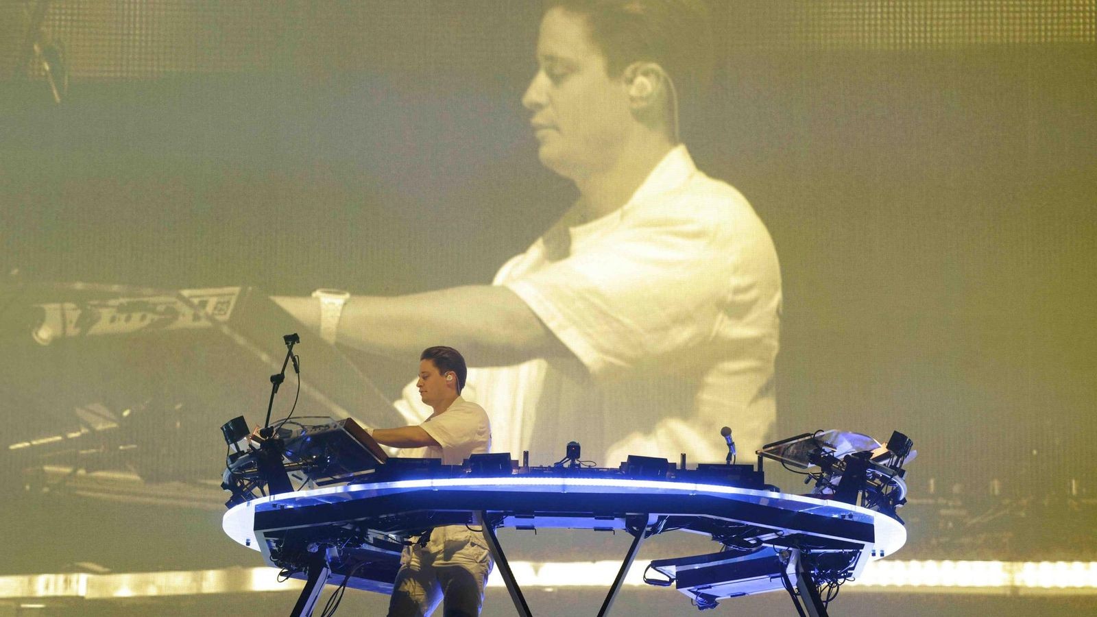 Kygo-begeistert-in-K-ln-Konzert-mit-berraschungen-und-G-nsehaut