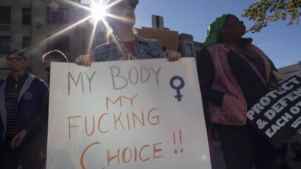 „Weiße Männlichkeit ist eine Bedrohung für die Demokratie“ 