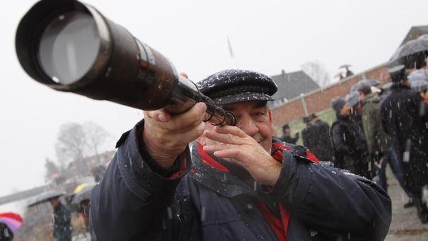 Wette für einen guten Zweck: Friert die Elbe in Hohnstorf zu?