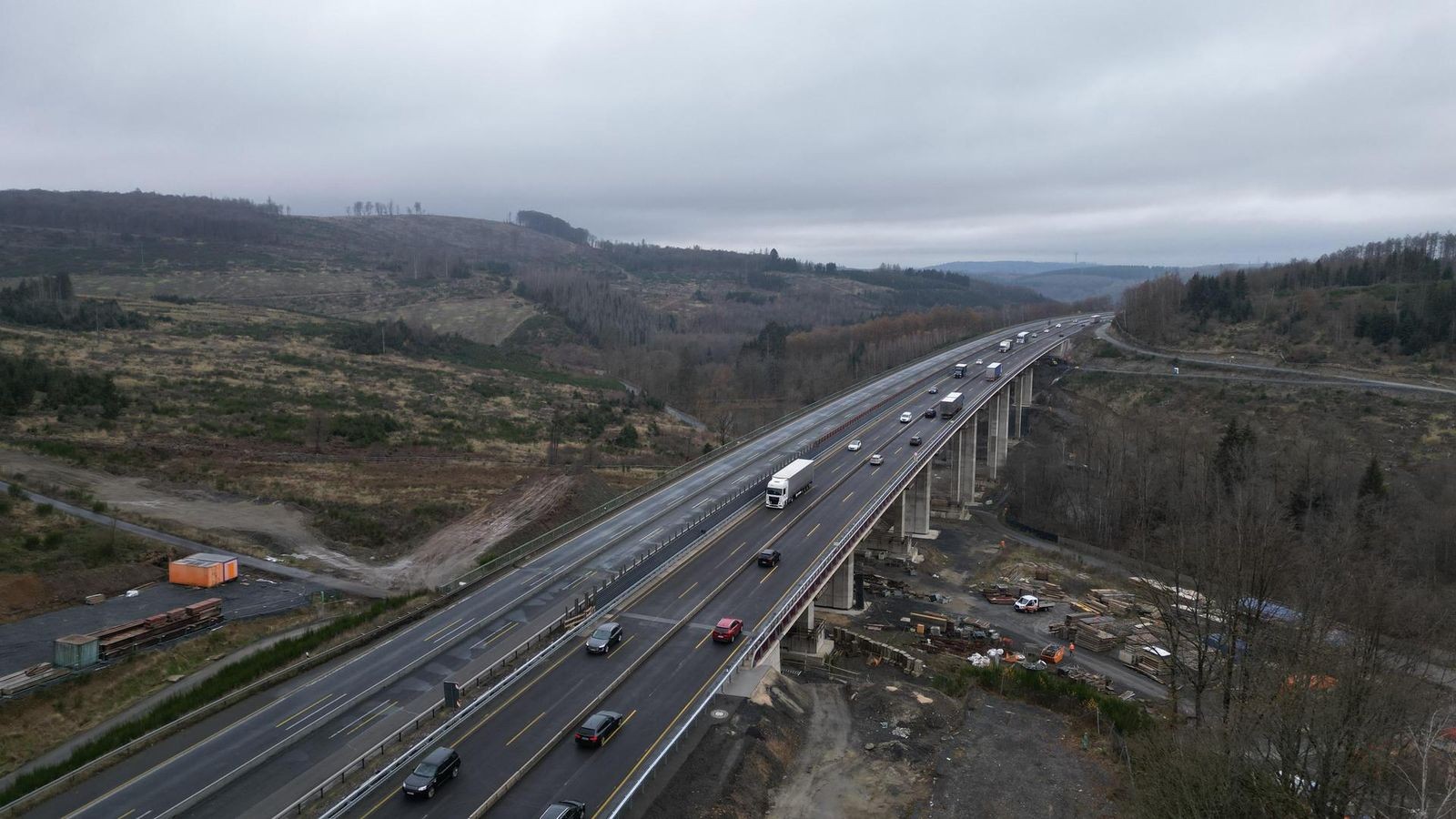 A-45-bei-Siegen-Autobahn-Talbr-cke-fertig-jetzt-kommt-bald-die-Sprengung
