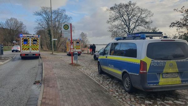 Passant rettet Frau aus der Elbe in Geesthacht