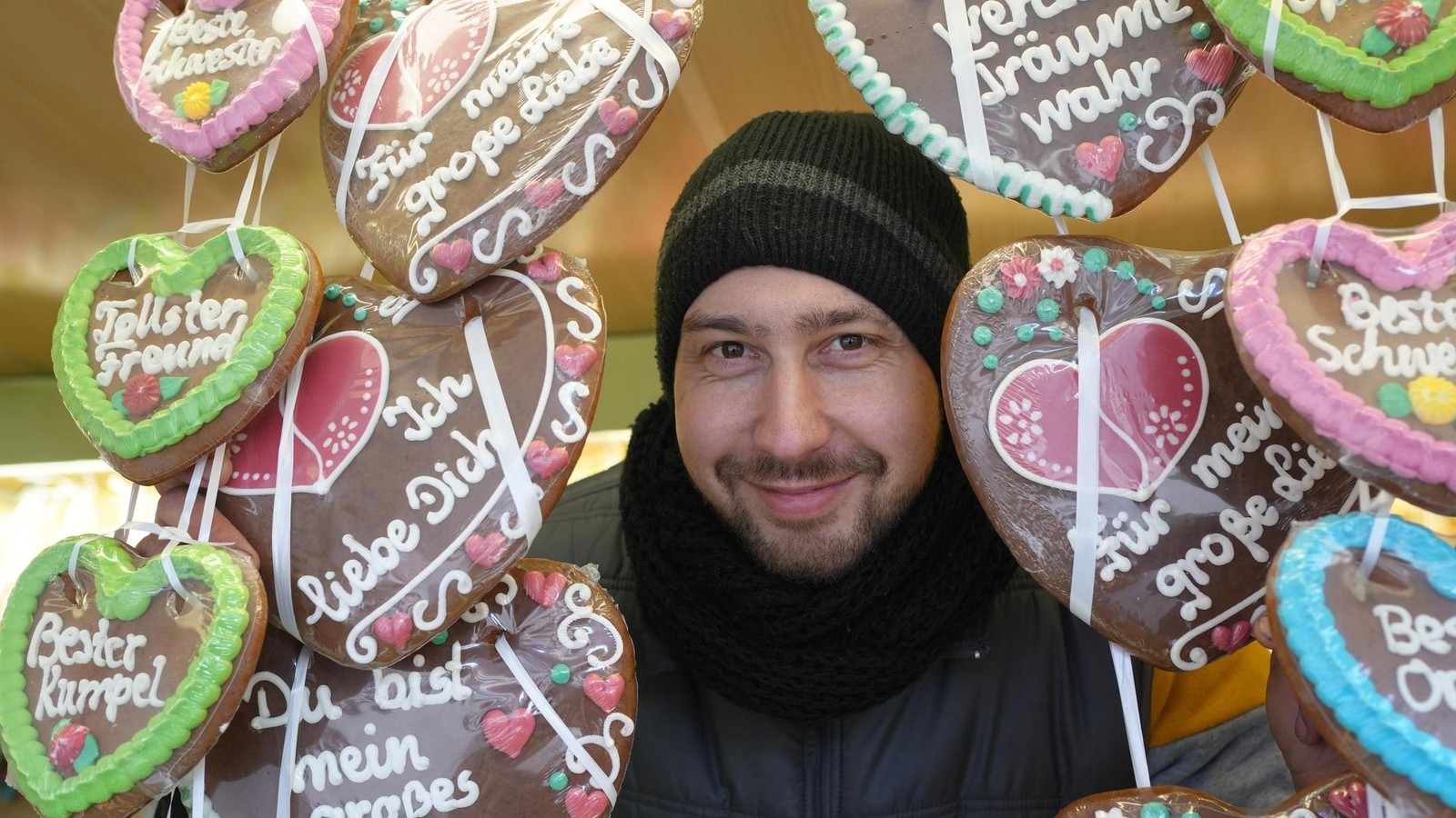 -Darauf-warten-die-Besucher-Torgauer-Schaustellerfamilie-bringt-Weihnachtszauber-nach-S-mmerda