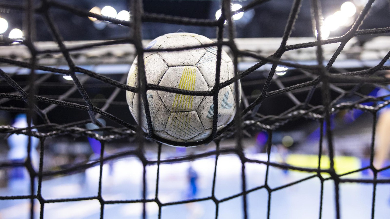 Eklat-in-M-hlhausen-Wenn-ein-Handballspiel-nur-18-Minuten-dauert