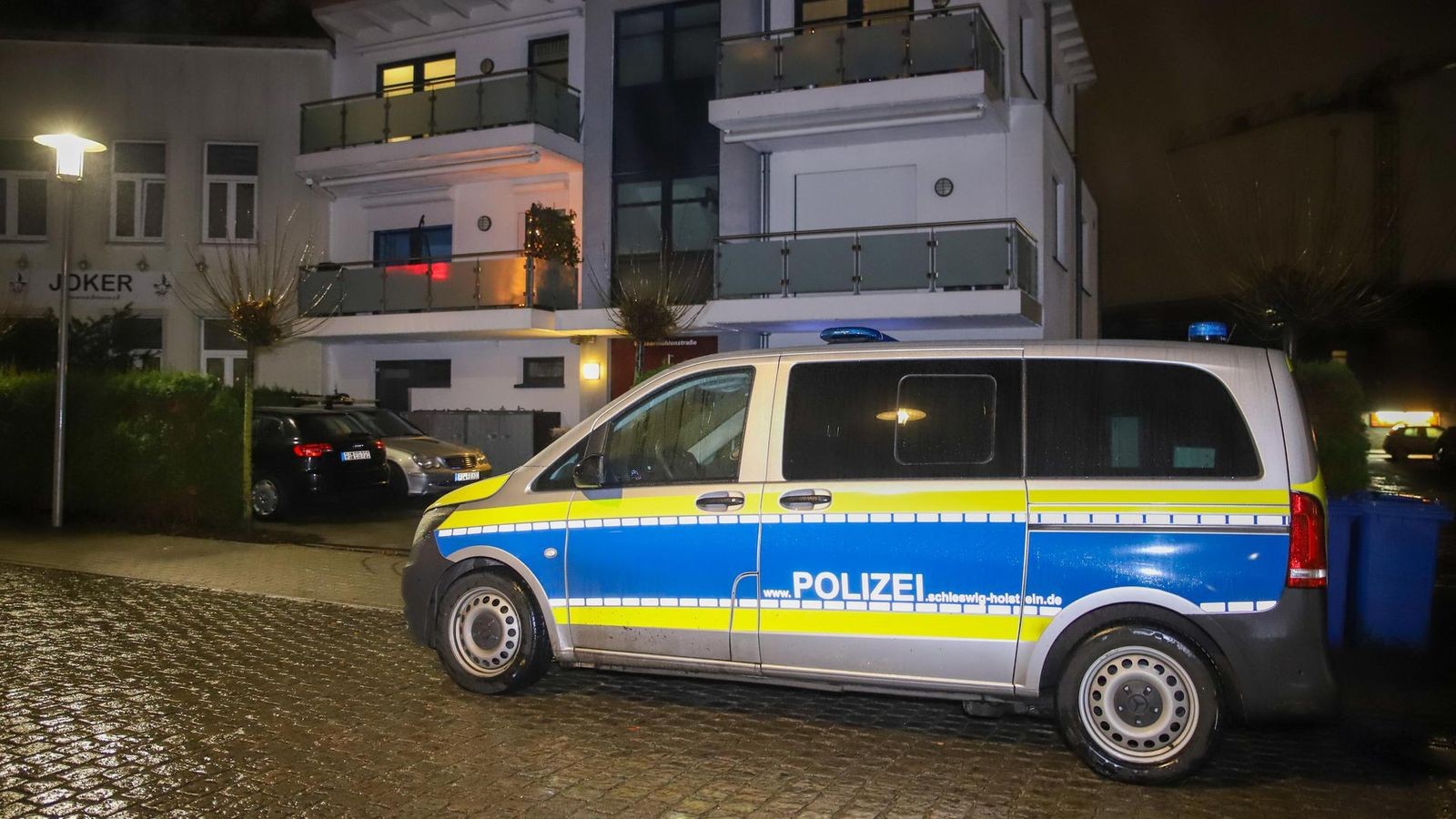 Streit eskaliert Mieter bedroht Vermieter Großeinsatz der Polizei in Uetersen