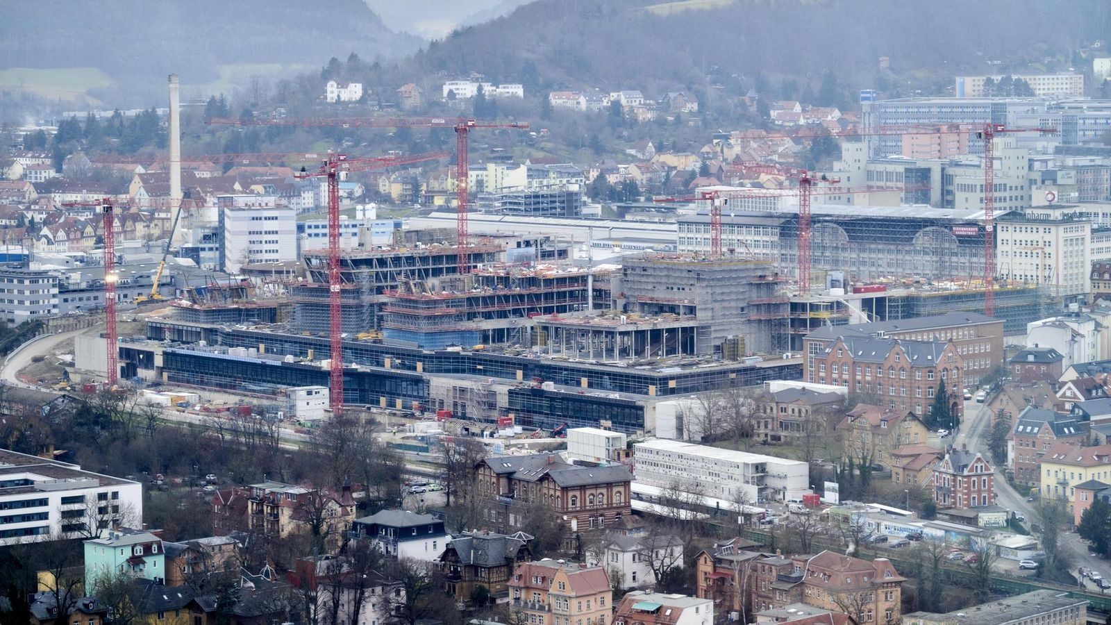 R-ckblick-2024-Ein-guter-und-ein-schlechter-Wirtschafts-Knall-f-r-Jena