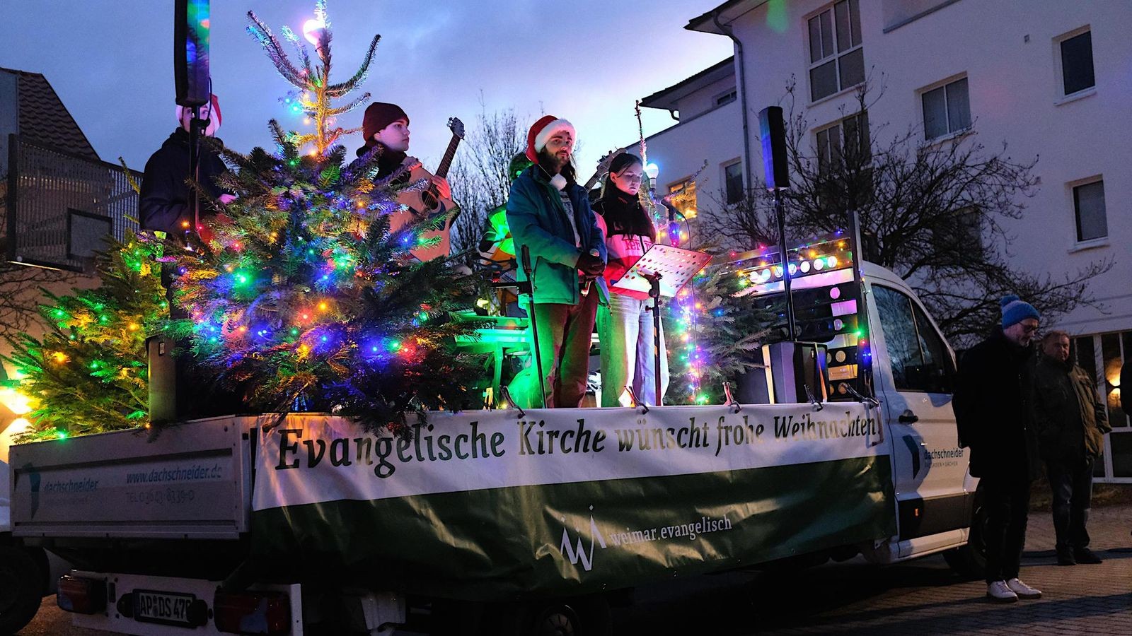 Weihnachtstruck-wieder-in-Weimar-unterwegs-Das-sind-die-Stationen-zu-Heiligabend